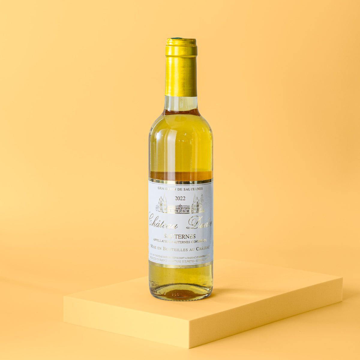 Flasche goldgelber Château Dudon Sauternes 2022 in 375ml