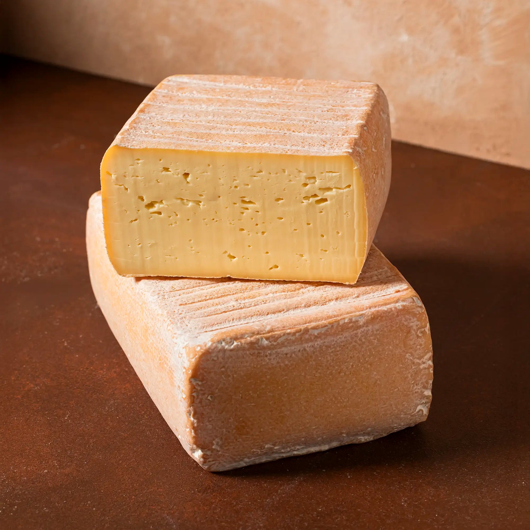 Hofkäse angeschnitten